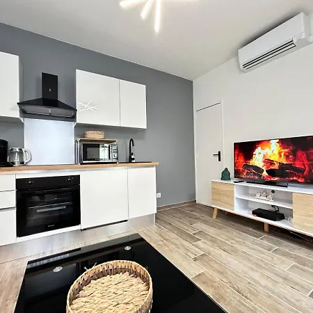 Chamonix Magnifique Duplex Avec Terrasse Au Centre Apartment Reims